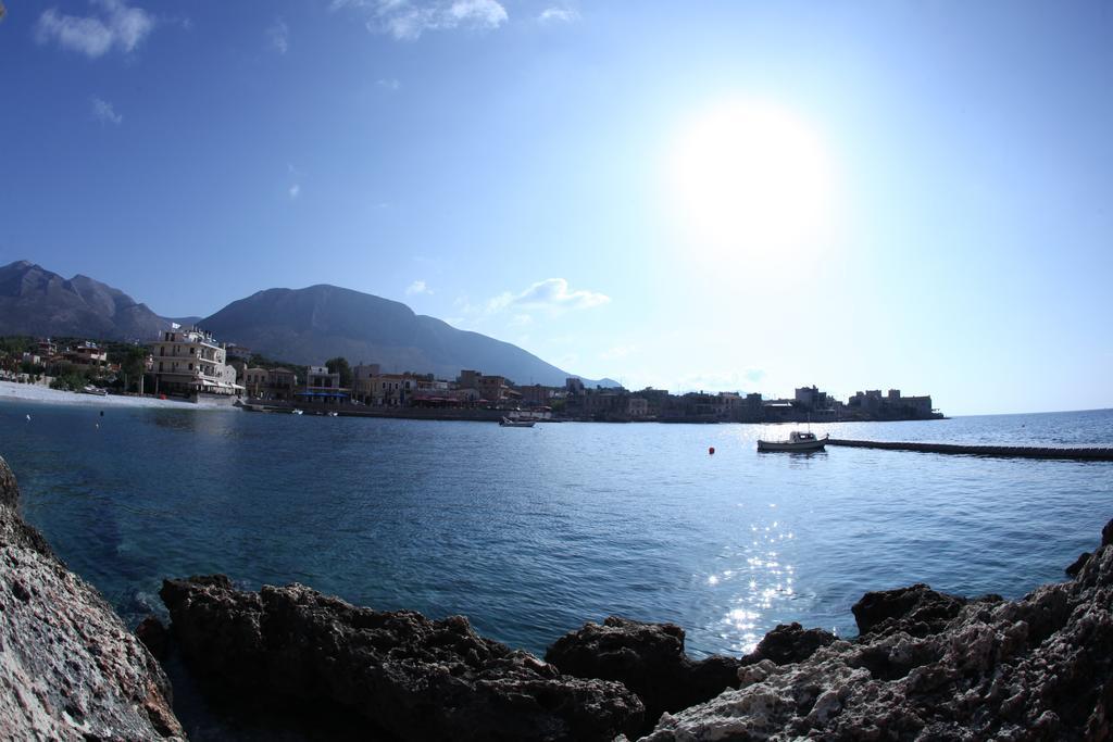 Arhondiko Apart otel Gerolimenas Dış mekan fotoğraf